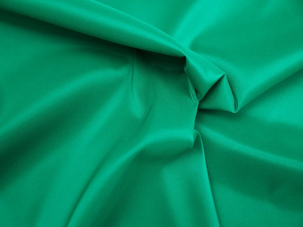 18-2305-583-gr-n Stretch Futter grün