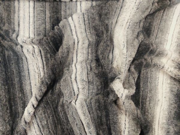 Kunstfell, schwarz / grau Kunstfell, schwarz / grau