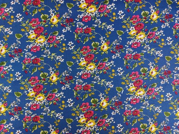 100 % Baumwolle blau mit Malven 100 % Baumwolle blau mit Malven